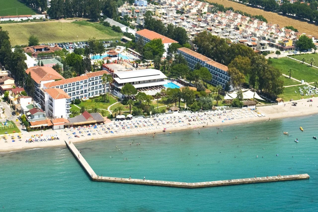 Beach & Waterfront
