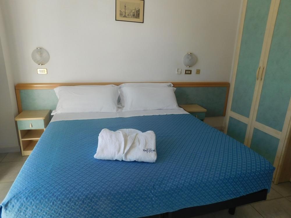 Hotel Dolores — 2