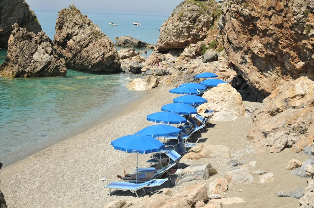 Beach & Waterfront