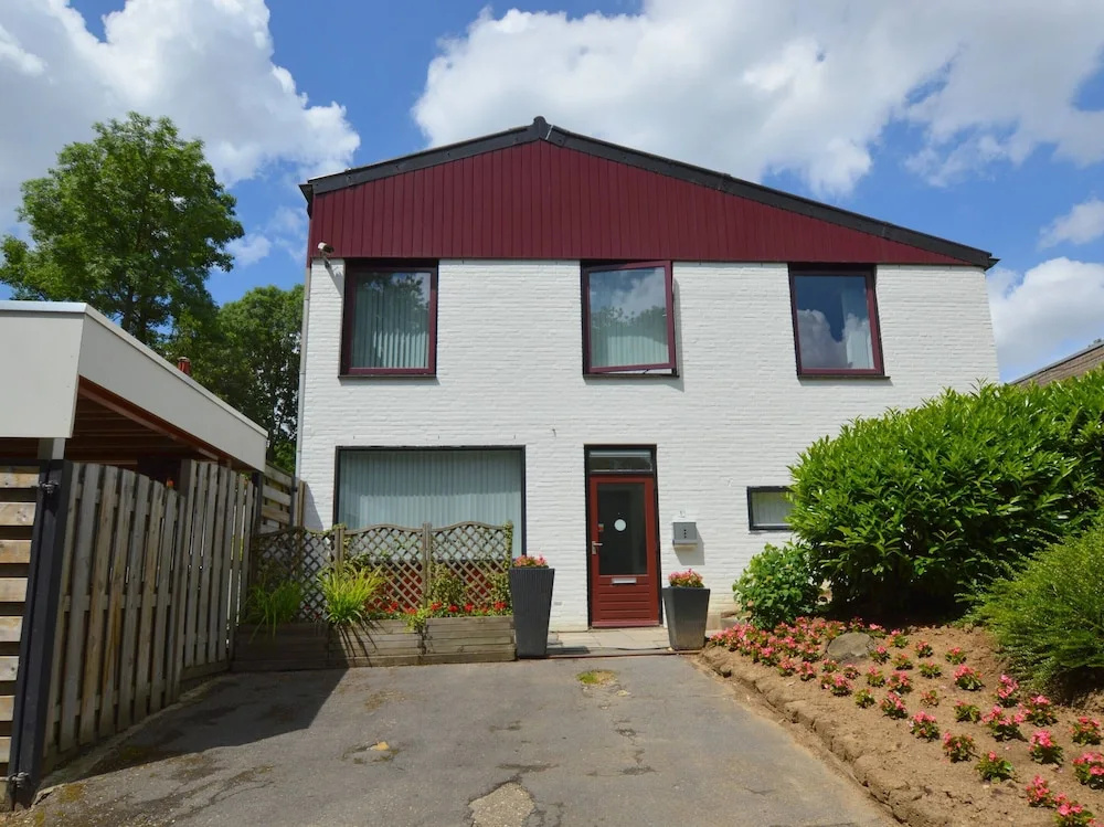 Luxury Holiday Home in the South of Limburg Province with Hot Tub, Sauna, Large Garden