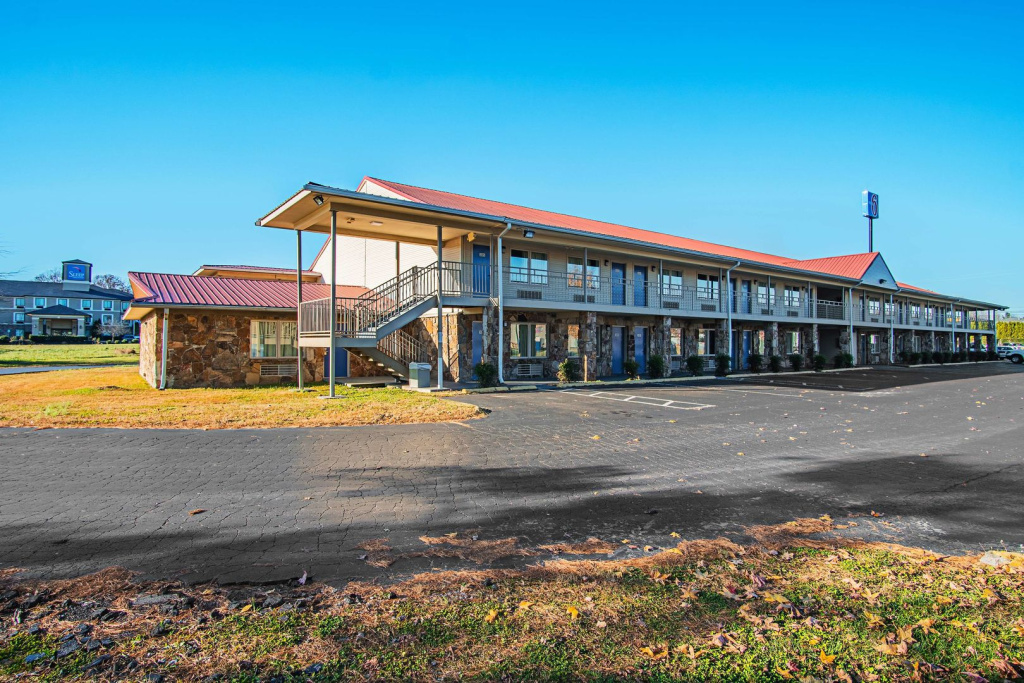 Motel 6 Manchester, TN