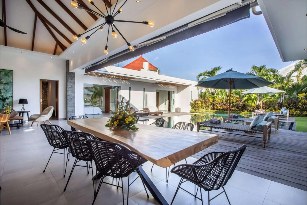 Fabulous Private Villa 4 BR Canggu w staff