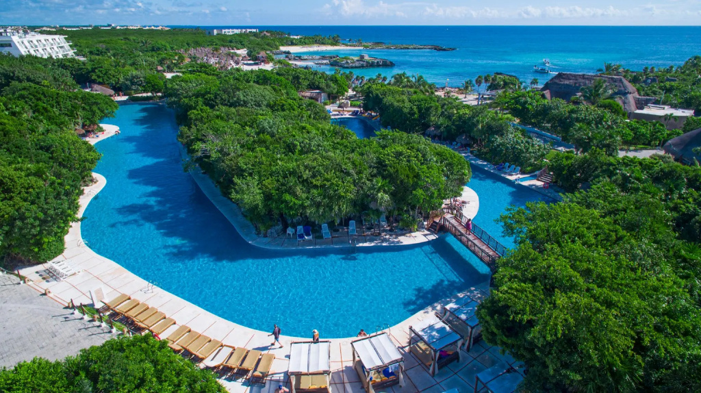 Beach & Waterfront