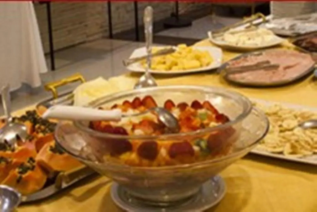 Food & Beverage