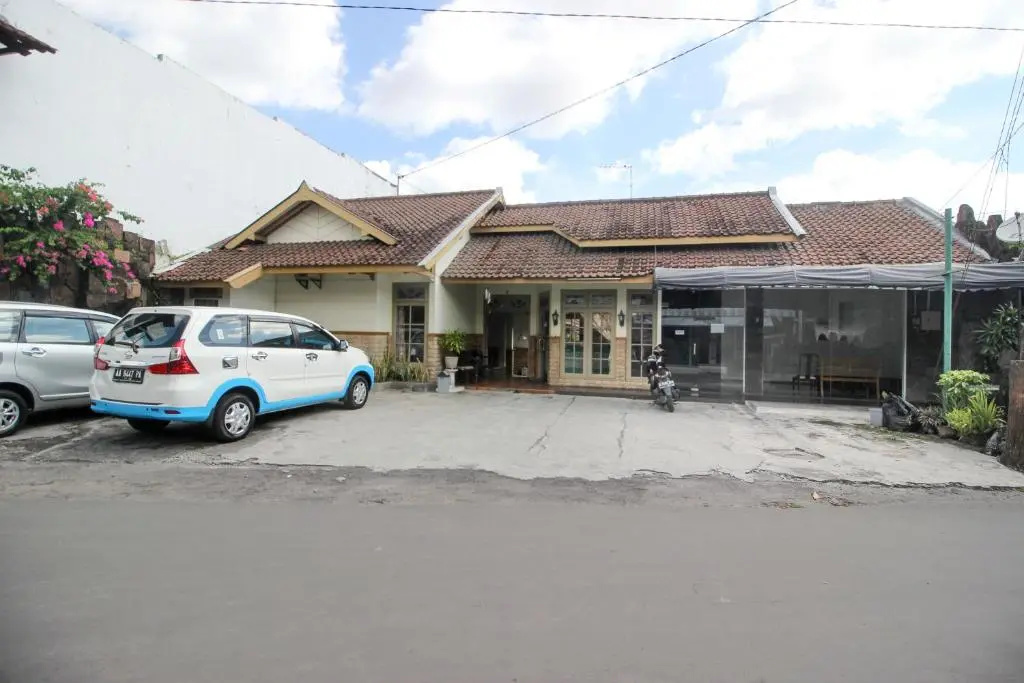 RedDoorz near RS Sarjito Yogyakarta 2