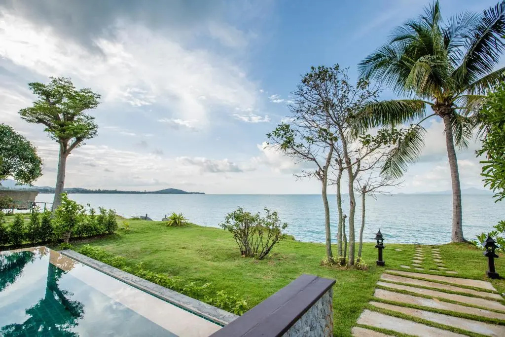 Beach & Waterfront