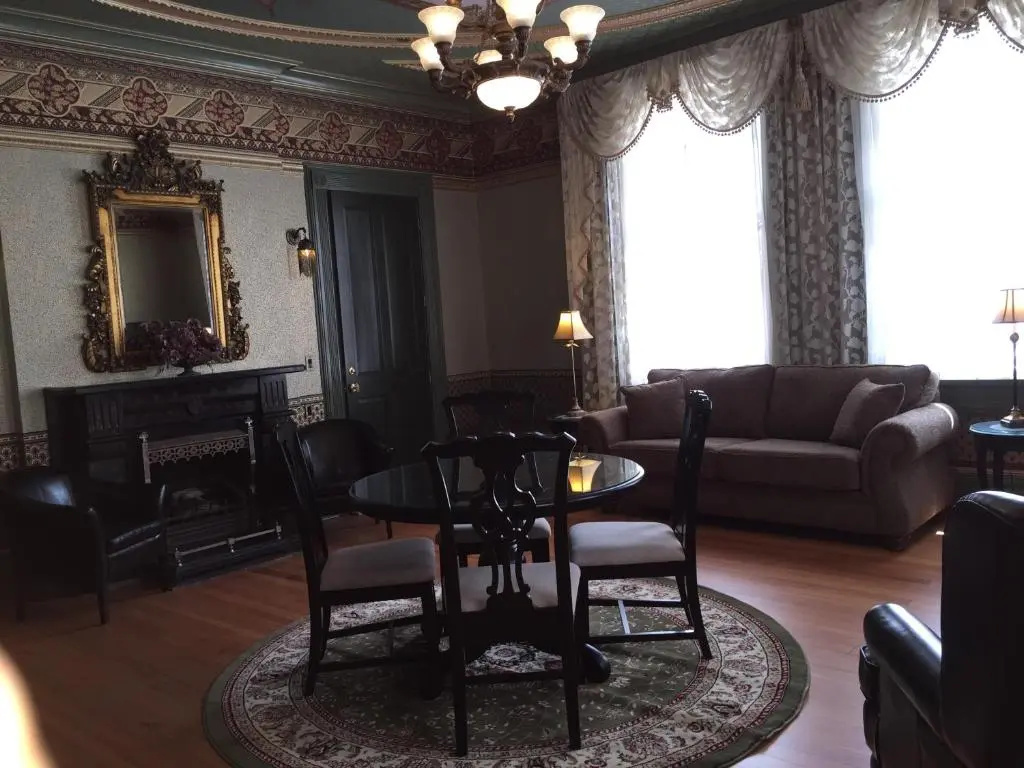 Luxury Apartment