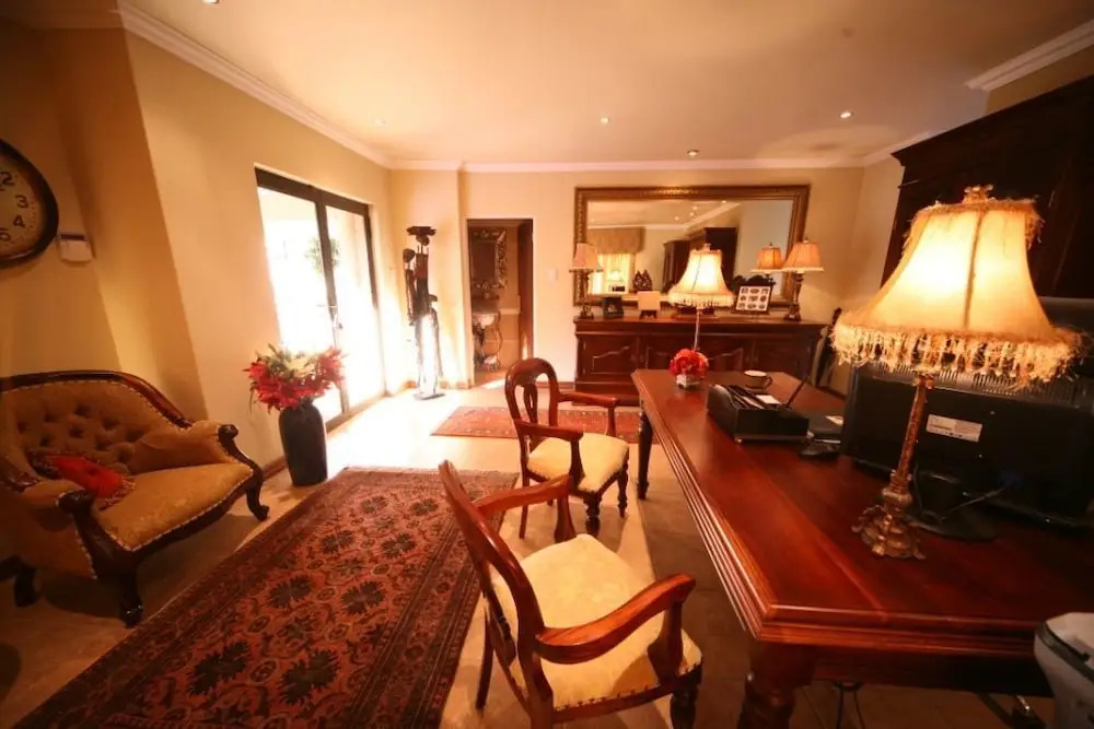 Le Cozmo Guest House - фото 2