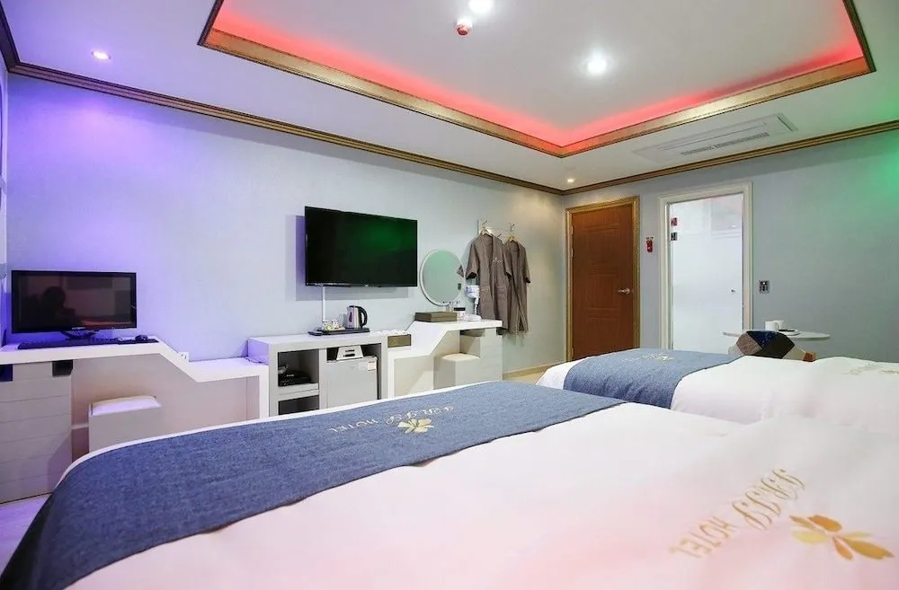 Hotel photo 3