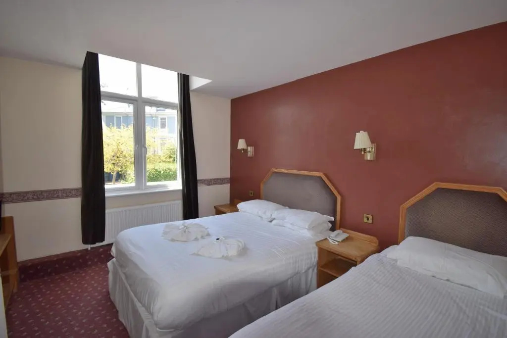 Riviera Hotel - Chambres