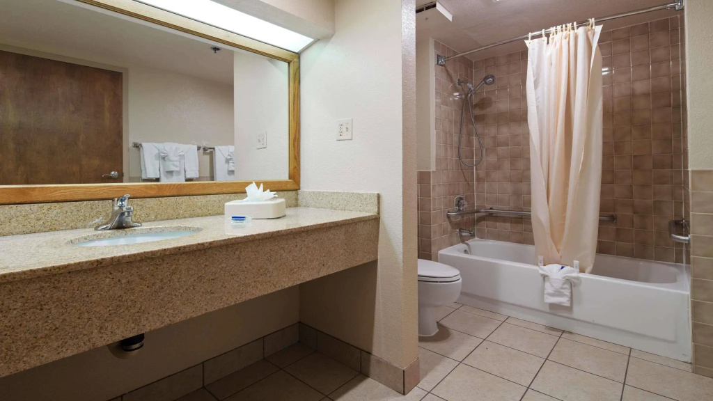 Best Western Plus Saddleback Inn & Conference Center - Général