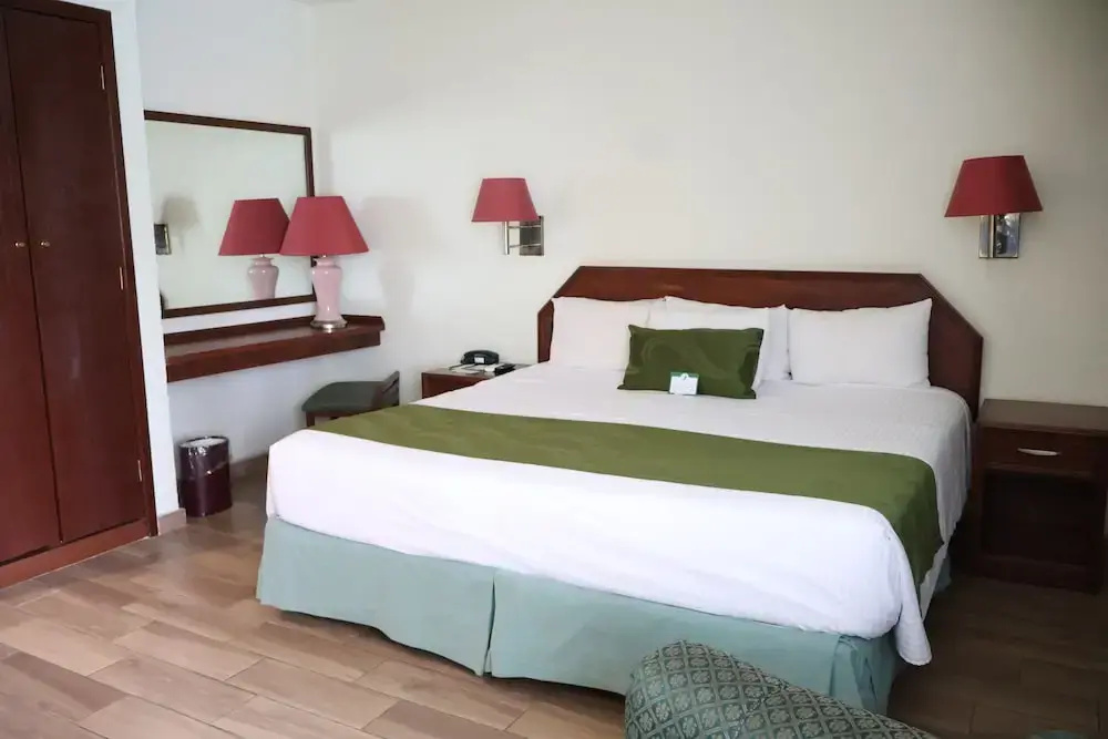 Premier room