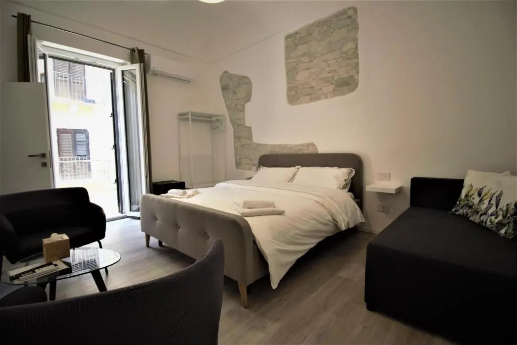 Standard Triple room with balcony