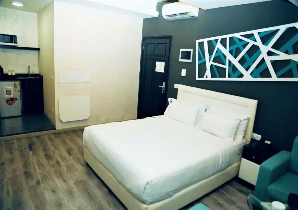 Deluxe Double room (full double bed)
