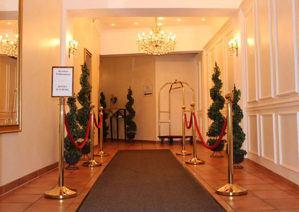 Lobby & Reception