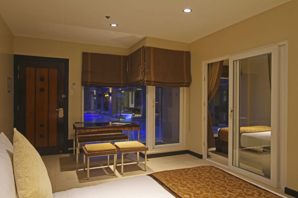Two Seasons Boracay Beach Resort