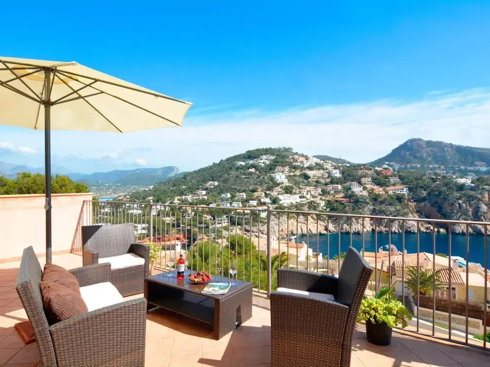 Villa With Incredible sea Views and Pool Sleeps 7