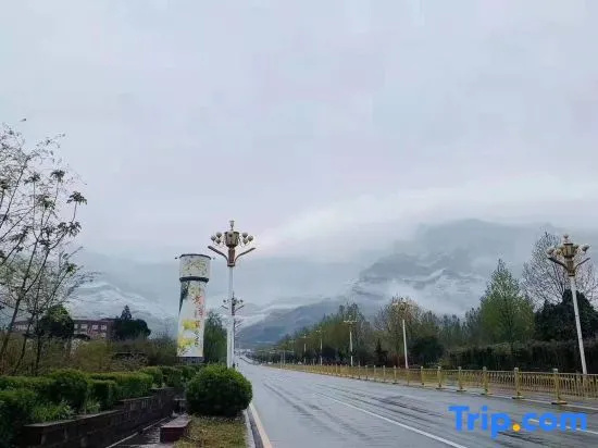 Linzhou Wenxiu Hotel in Anyang