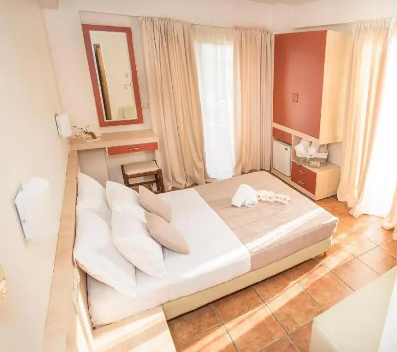 Standard Double room with balcony full double bed
