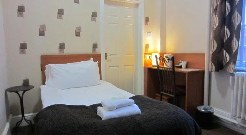 The Grail Court Hotel