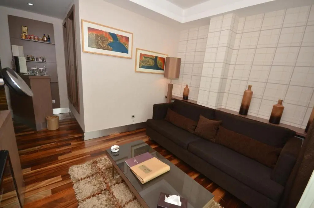 Люкс Residential с гидромассажной ванной и парилкой в Avantgarde Urban Levent