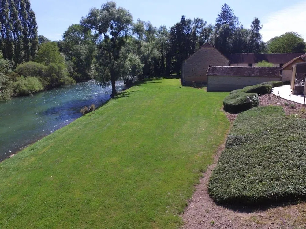 Logis Hôtel-Restaurant Domaine de Montecristo et Gîte l'Évasion Dantès