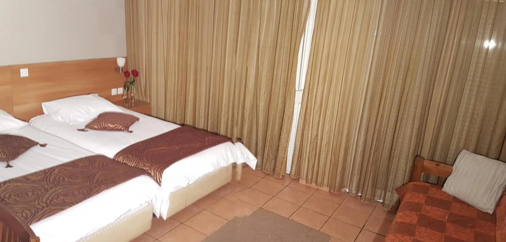 Отель Glaros Hotel в Пирее