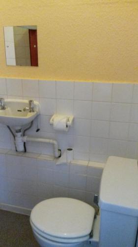 gallery_image_hidden_12