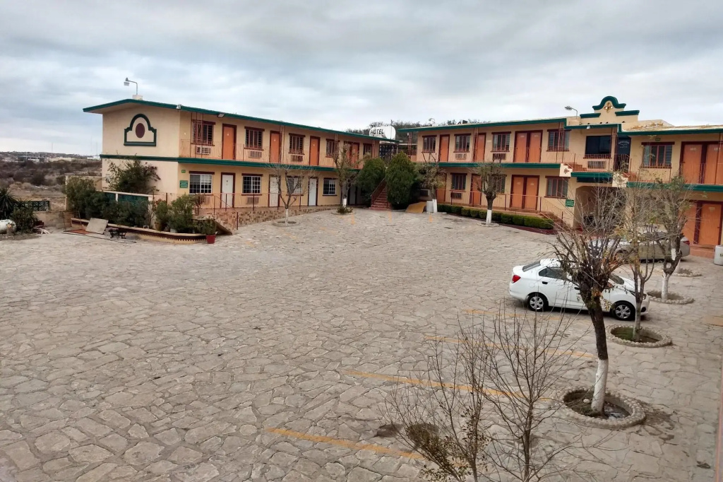 Hotel photo 8