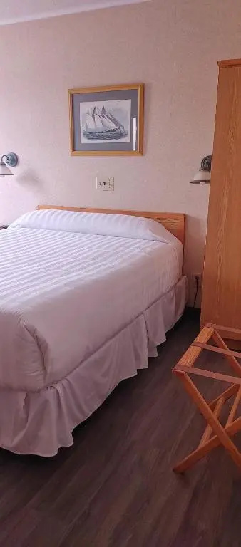 Economy Double room (twin beds)