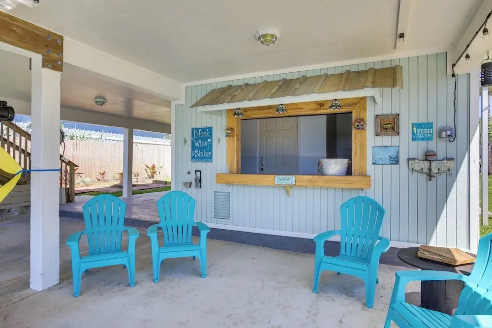 Jamaica Beach Canal Home w/ Private Boat Dock!