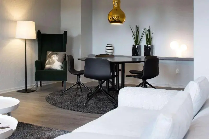 Standard Suite