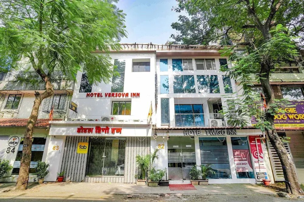 Fabhotel Twigo Inn