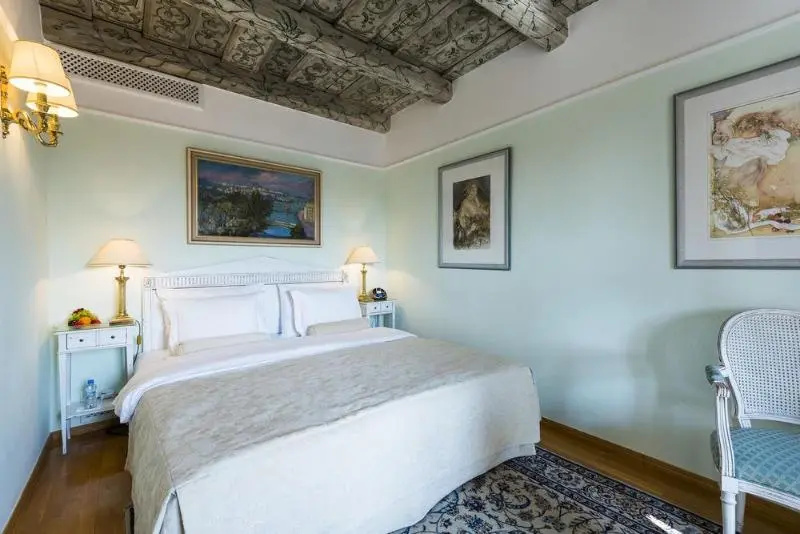 Golden Well Hotel - Chambres
