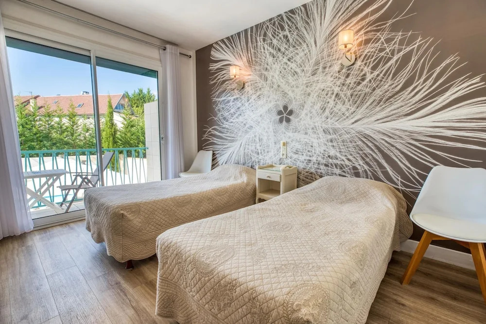 Standard Double room with balcony (twin beds)