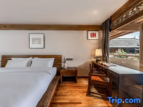 Standard Double room with garden view (full double bed)