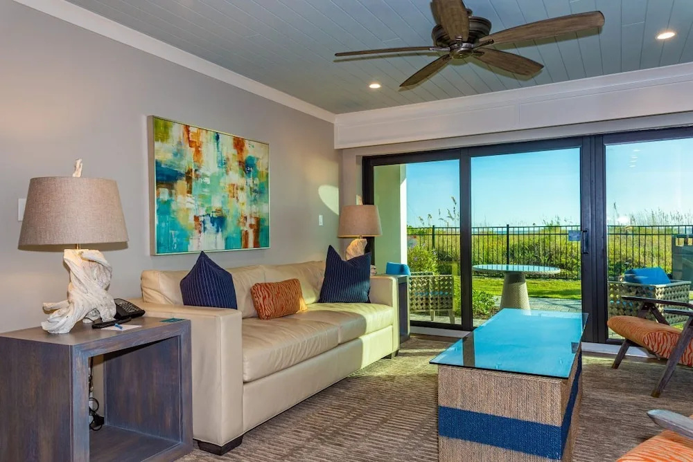 1 Bedroom Double Suite oceanfront (full double bed)