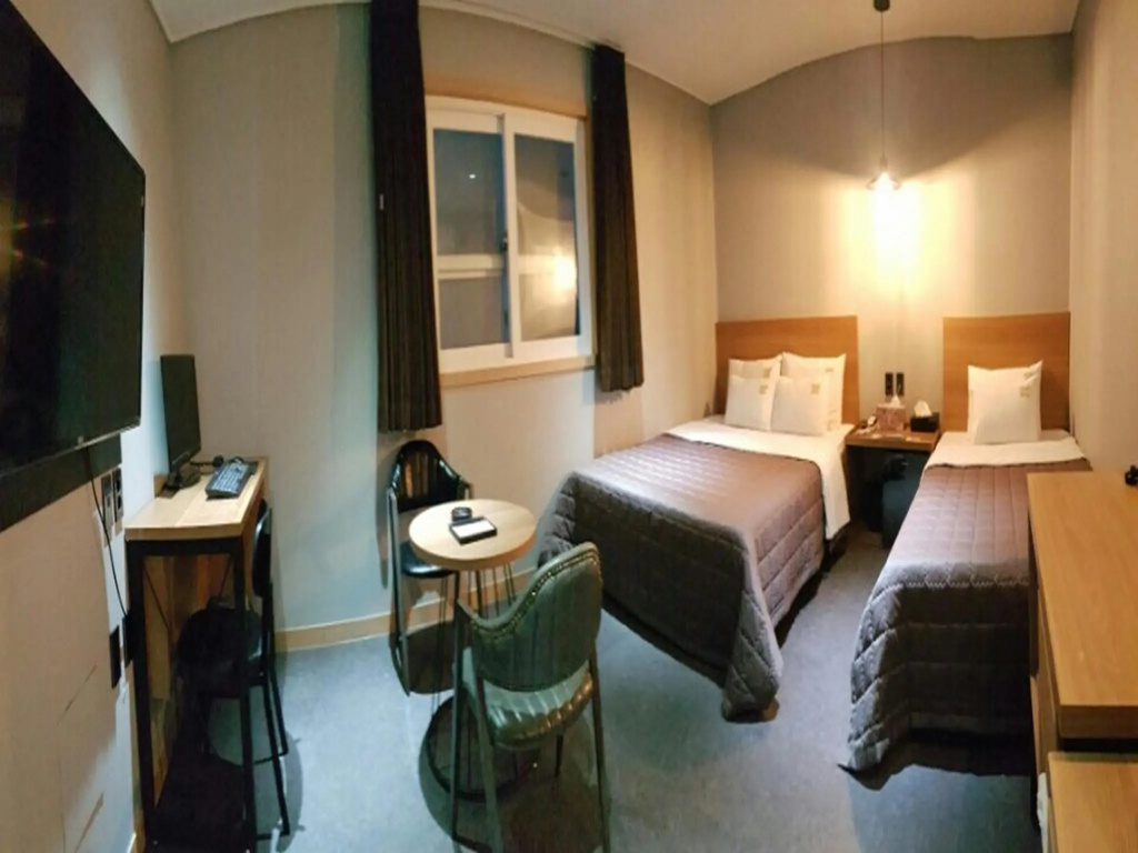 Premium Double room (twin beds)