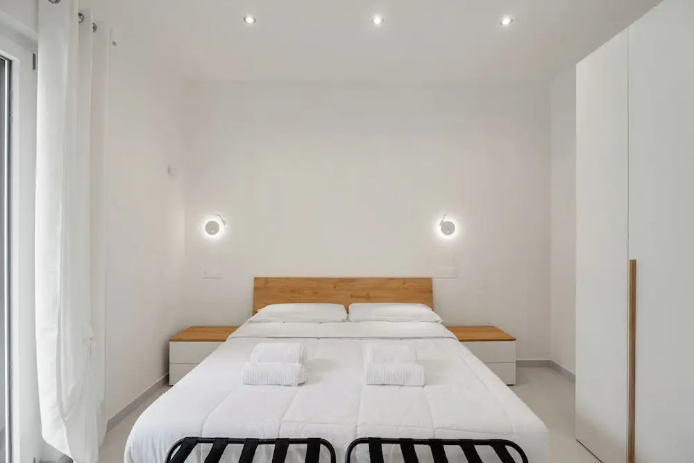 Economy room