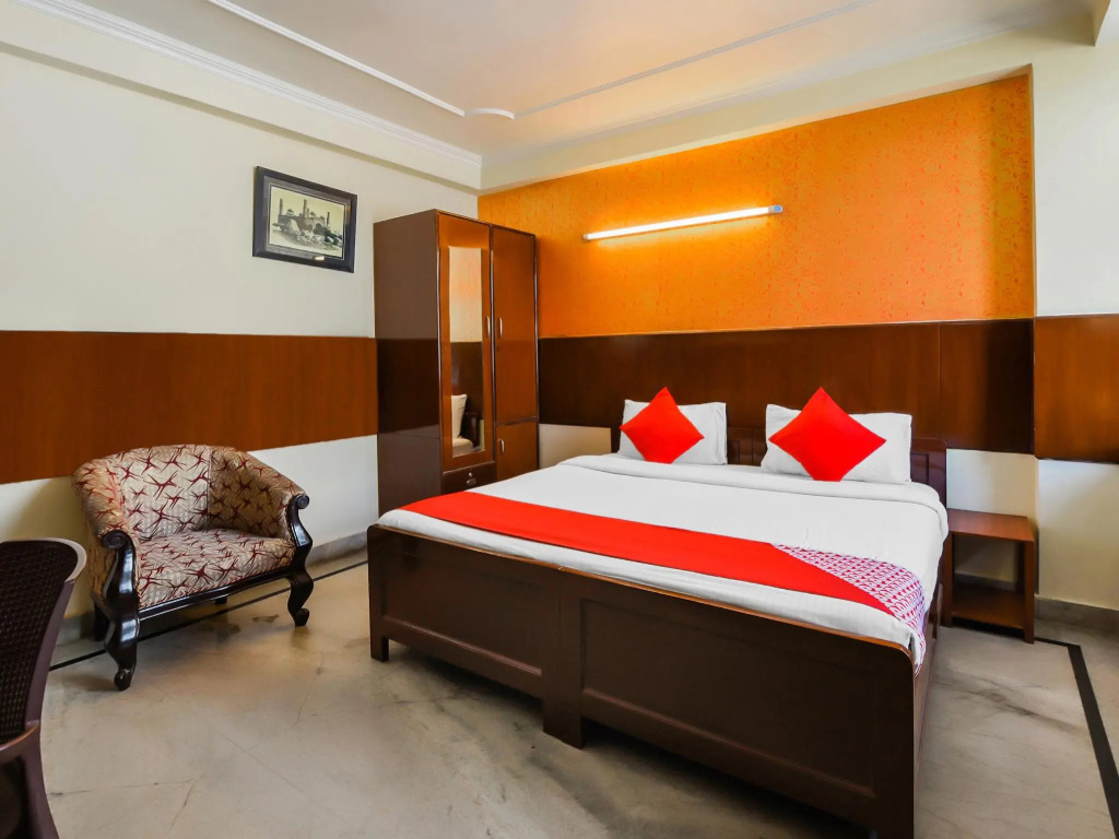 Deluxe Double room full double bed