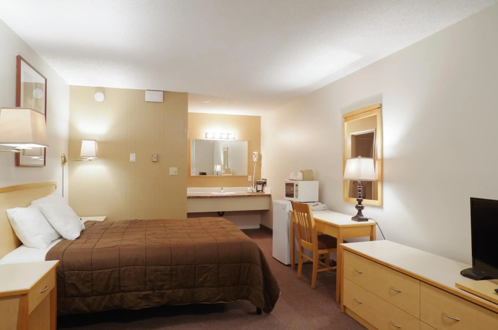 Canadas Best Value Inn & Suites Fernie - фото 38