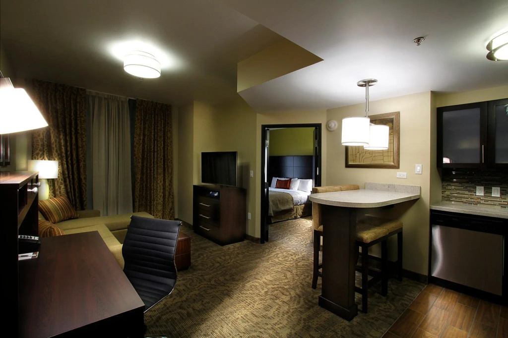 Staybridge Suites Chihuahua - Chambres
