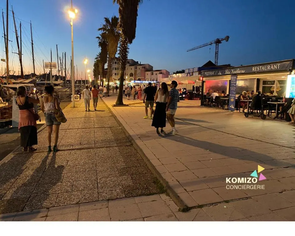 Le Paon du Jour - Rez de chaussée sur le Port