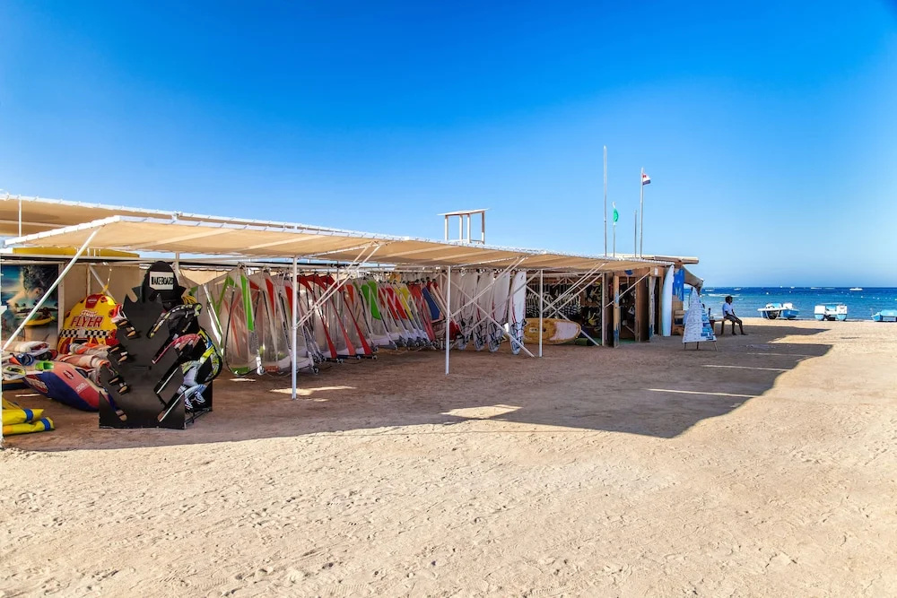 Beach & Waterfront