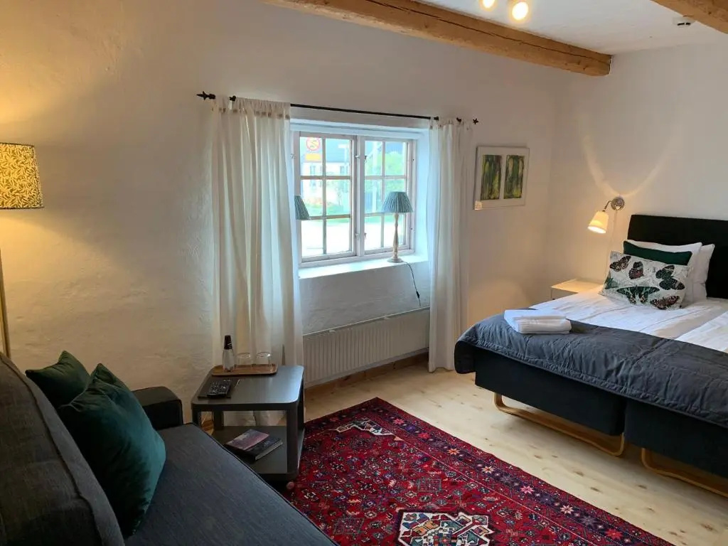 Standard Double room with sea view full double bed