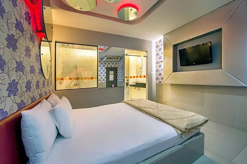 Thamrongin Hotel - Chambres