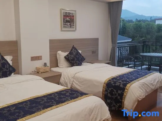 Double Villa with lake view twin beds