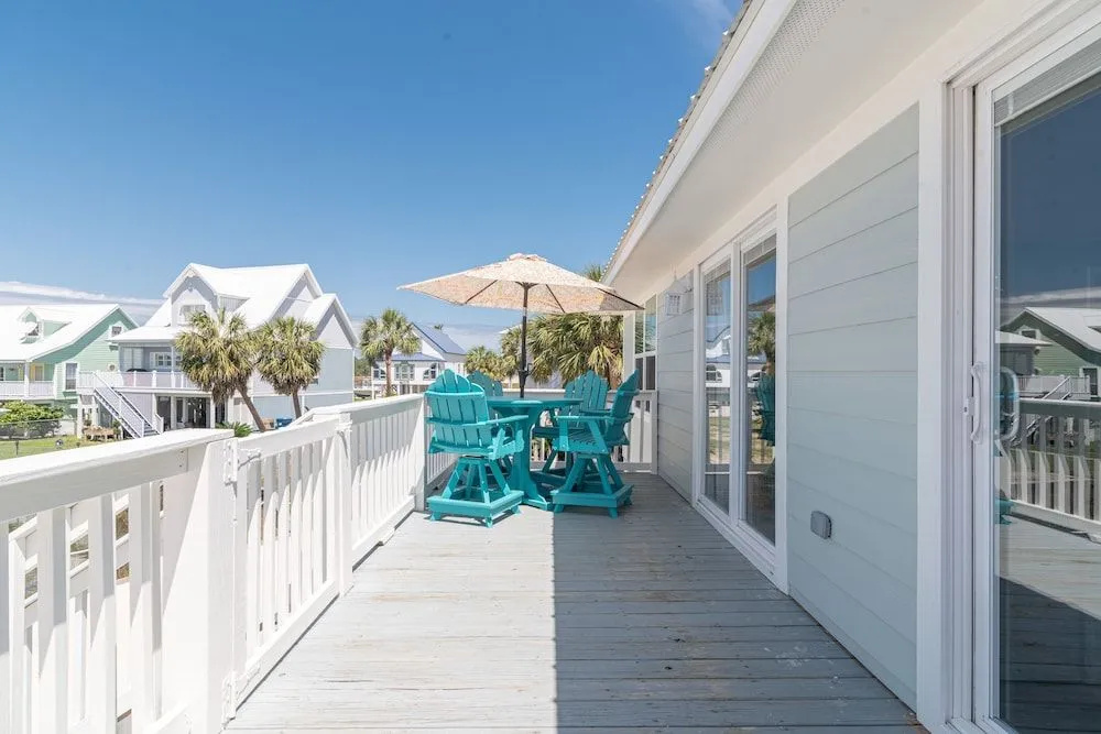 Lagoon View 3 Bedroom Home by Redawning