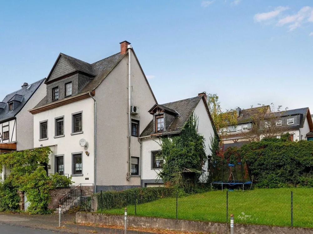 Moselle Riverside Escape