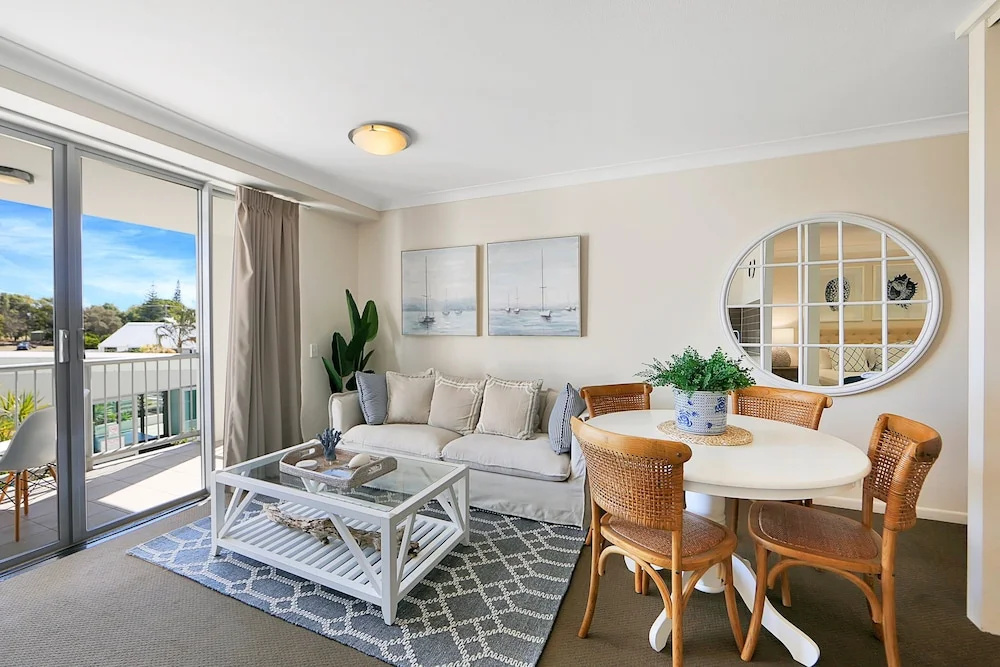 1 Bedroom Apartment with balcony and with view
